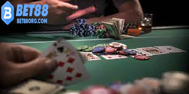 Mẹo chơi poker hay luyện tập ở bàn nhỏ